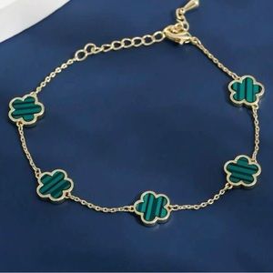 Flower Necklace/Bracelet Set